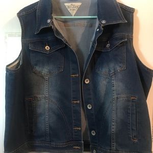 Jean Vest